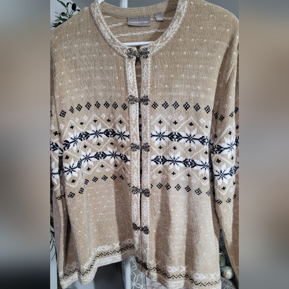 Croft & Barrow L Cardigan Sweater Fancy Silver Metal Clasps Fair Isle Nordic Vtg